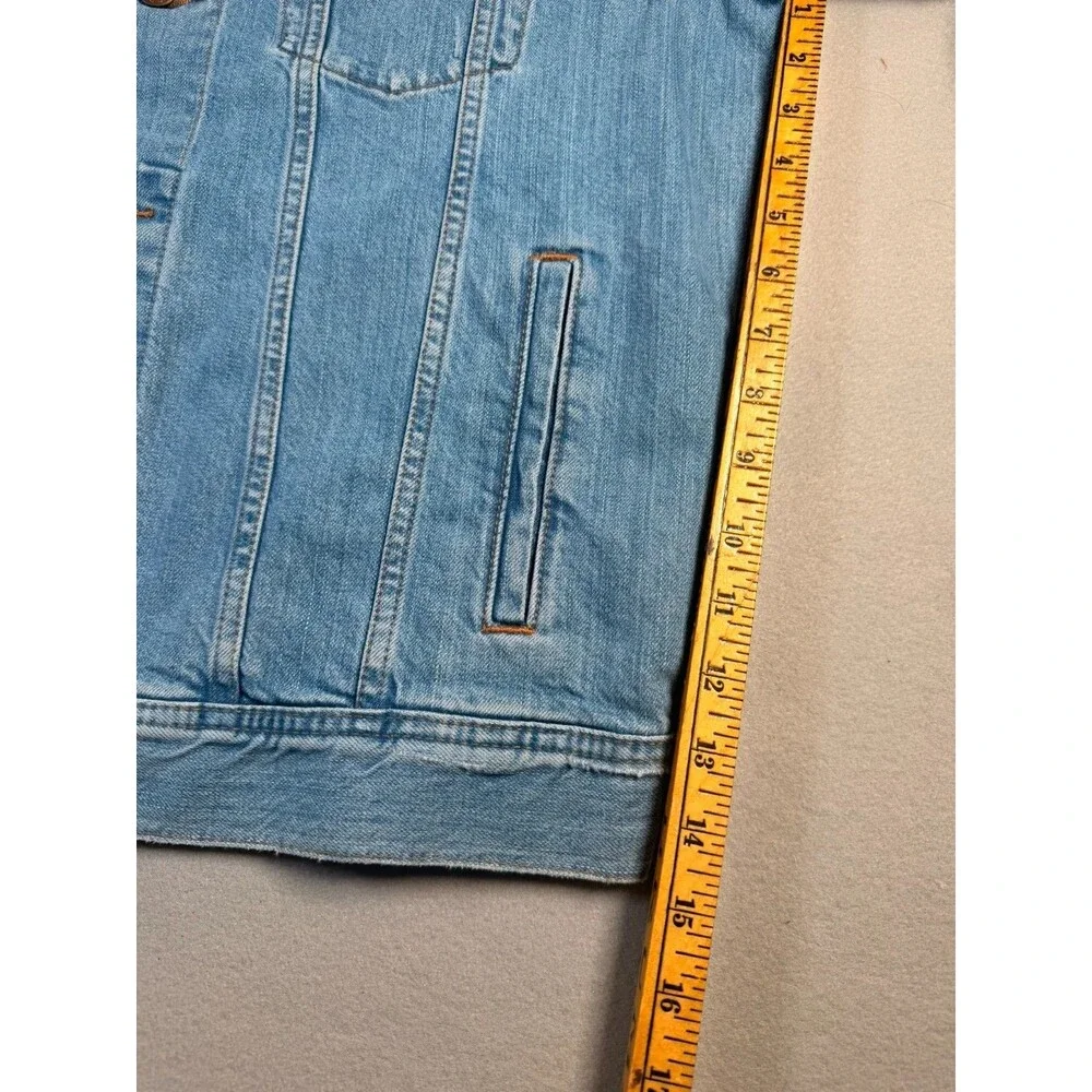 J Crew Men's Classic Denim Trucker Jacket Light Wash Indigo Eco Re-Imagined M